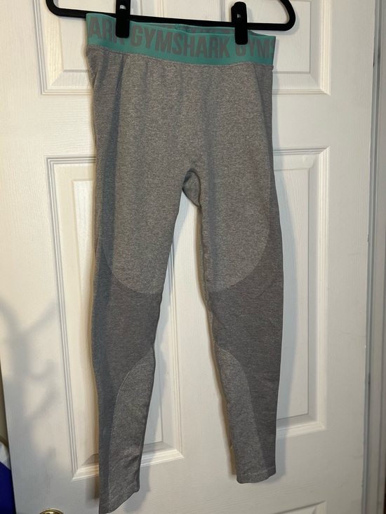 Gymshark Pants - #228 Gymshark Flex Seamless Leggings Gray Mint Green High Rise Size Large EUC